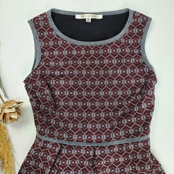 Max Studio Grey Red Flirty Fit and Flare Dress XS - Picture 2 of 9
